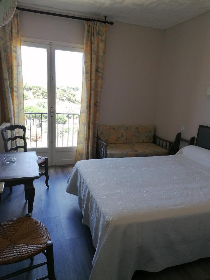 Hotel Ambeille Vue Mer 科利尤尔 外观 照片
