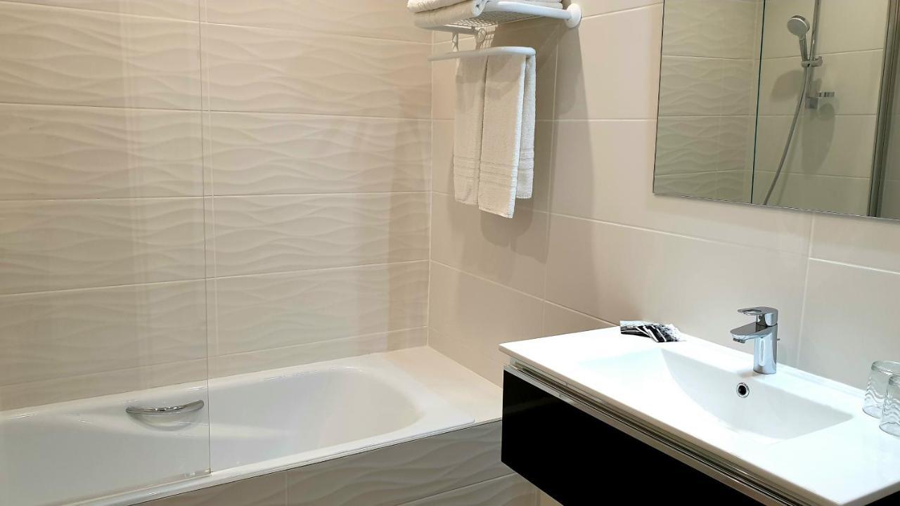 Hotel Ambeille Vue Mer 科利尤尔 外观 照片